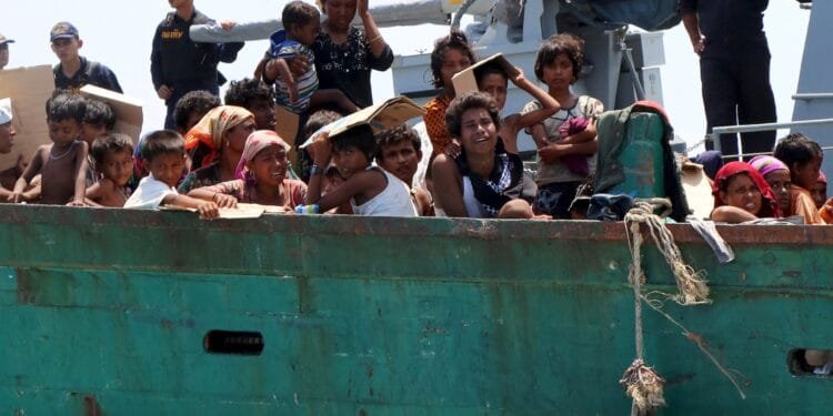 Over 400 Rohingya feared drowned in two shipwrecks off Myanmar coast: UN