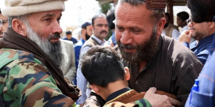 Pakistan train hijack hostages end ordeal with arrival in Quetta city