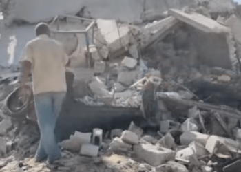 Palestinian father finds unexploded Israeli bomb under family’s Gaza tent