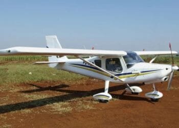 Plane makes dramatic emergency landing on major Brazil highway, dodges cars