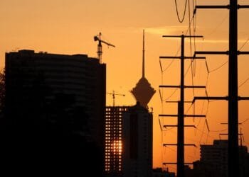 Political infighting as Iran navigates sanctions, lingering threat of war