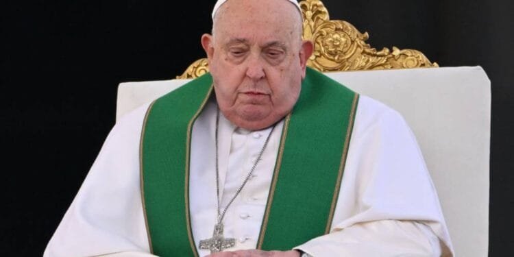 Pope Francis suffering from double pneumonia: Vatican