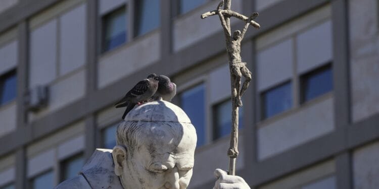 Pope resting after sleeping through the night with a ventilation mask as he battles pneumonia 1 Pope resting after sleeping through the night with a ventilation mask as he battles pneumonia