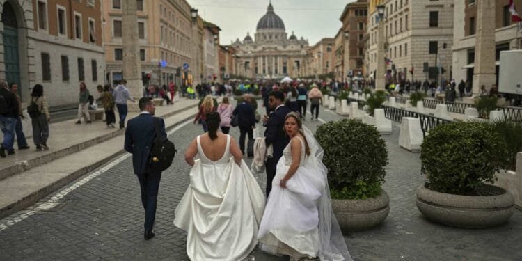 Pope thanks volunteers for ‘miracle of tenderness’ as another Holy Year event passes without him