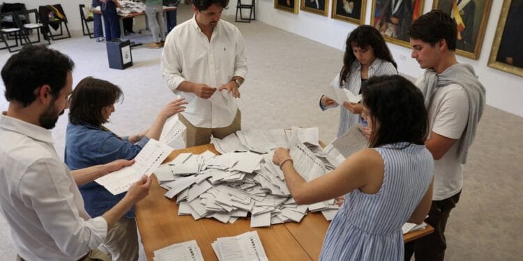 Portuguese PM’s party set to win general election, fall short of majority 1 Portuguese PM’s party set to win general election, fall short of majority