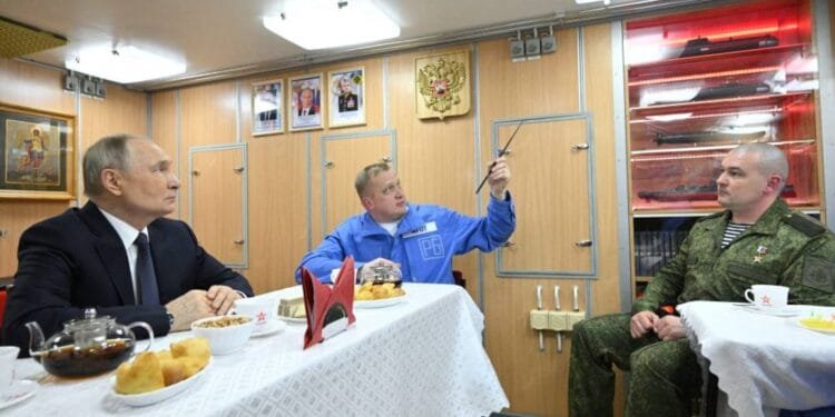 Putin calls to remove Zelensky, 'finish off' Ukrainian troops