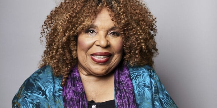 Roberta Flack, Grammy-winning ‘Killing Me Softly’ singer with an intimate style, dies at 88 1 Roberta Flack, Grammy-winning ‘Killing Me Softly’ singer with an intimate style, dies at 88