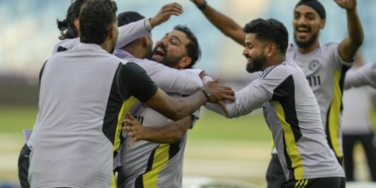 Rohit focuses on Bangladesh tie, hopes top-5 batters to click 1 Rohit focuses on Bangladesh tie, hopes top-5 batters to click