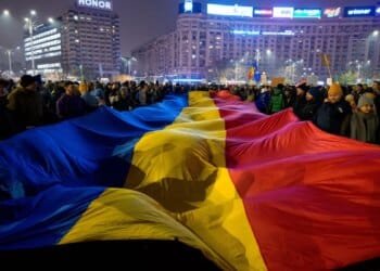 Romanians mount mass protests over judicial corruption