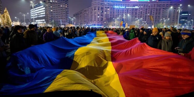 Romanians mount mass protests over judicial corruption