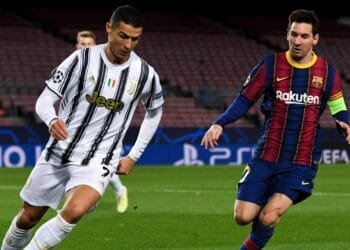 Ronaldo says he is better than Messi in greatest football player debate