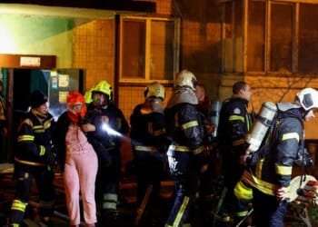 Russia attacks Kyiv, killing two, as US, Ukraine discuss plan to end war