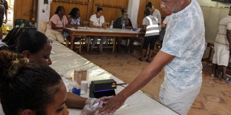 Seychelles to hold rerun presidential election as no candidate secures 50%