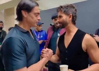 Shahid Kapoor meets Shoaib Akhtar in UAE