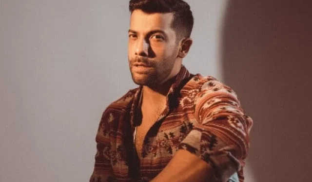 Shamoon gets his marriage-uana! 1 tribune