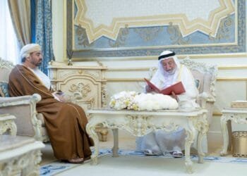 Sharjah Ruler receives note from Sultan of Oman