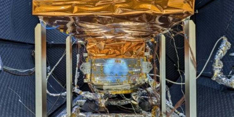 Sheikh Hamdan announces completion of Etihad-SAT