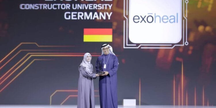 Sheikh Mansour fetes winners of the GovTech and Global Best M-Gov awards at WGS 2025