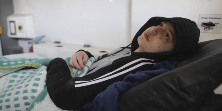 Sick and wounded children begin crossing from Gaza to Egypt in first opening in months 1 Sick and wounded children begin crossing from Gaza to Egypt in first opening in months