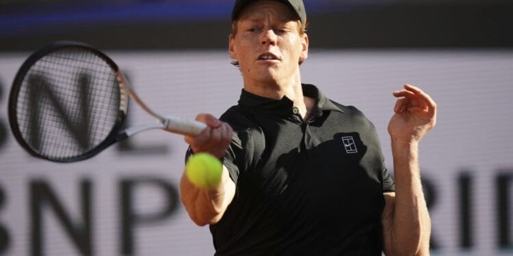 Sinner and Gauff march on as Stearns sends Osaka packing at Italian Open