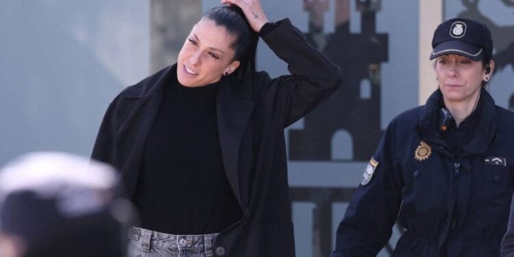 Spain former football chief's kiss wrong 'in any social or work setting,' says star player Hermoso