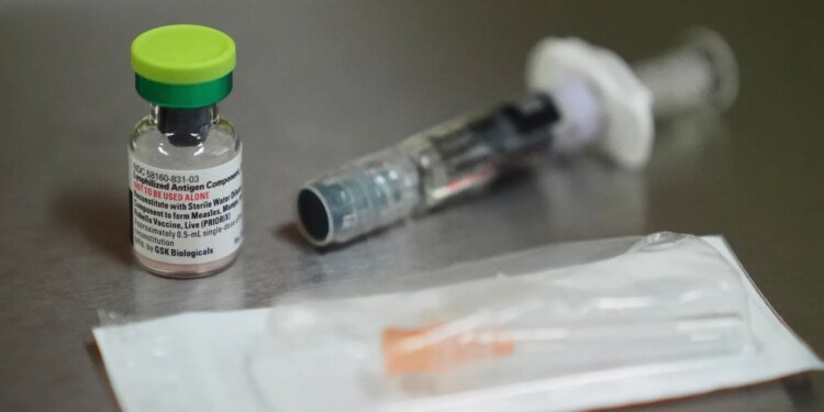 Spain launches probe as expired vaccines given to 253 children