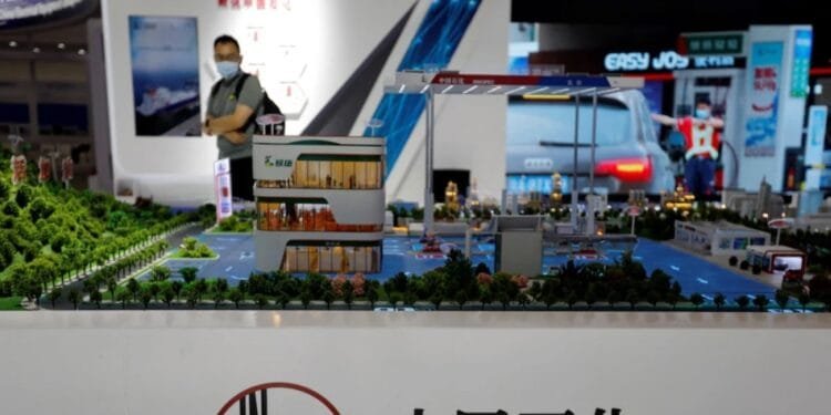 Sri Lanka and China agree to fast-track $3.7 billion refinery