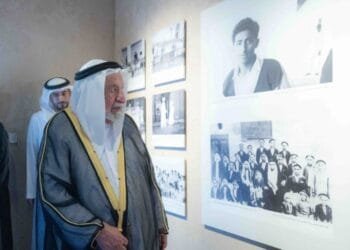 Sultan explores exhibits at Sharjah Fort