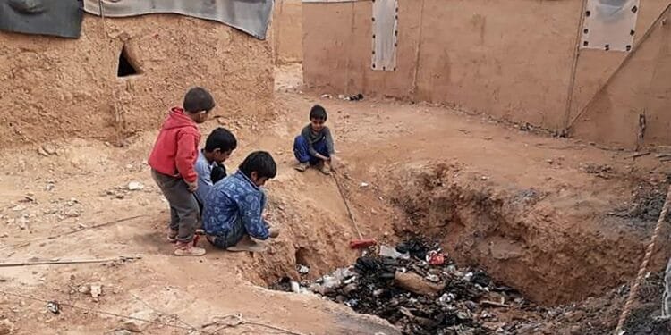 Syria confirms closure of civil war-era desert camp, displaced return home