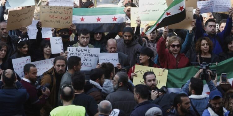 Syria’s neighboring foreign ministers call for lifting sanctions and reconciliation