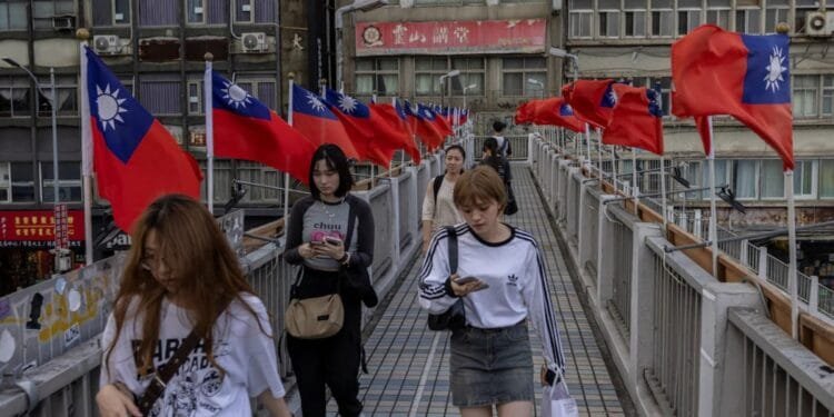 Taiwan unveils $8.7 billion in help for firms to deal with US tariffs 1 Taiwan unveils $8.7 billion in help for firms to deal with US tariffs