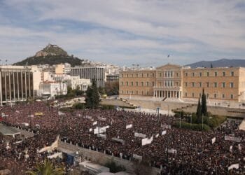 Tens of thousands of Greeks seek justice for victims of Tempe train crash