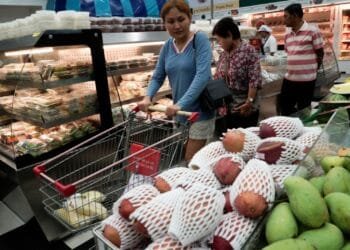 Thai CB cuts policy rate amid slow growth, global trade risks