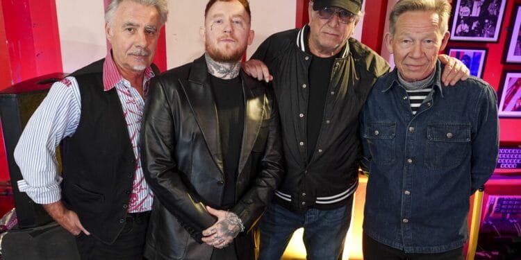 The Sex Pistols announce first North American tour in 2 decades