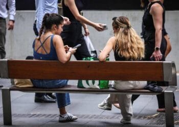 Thousands without power in Sydney amid heavy rain, damaging winds
