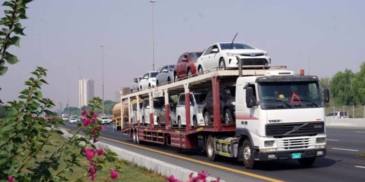 Three sentenced to a month in prison over stealing batteries from trucks in Dubai