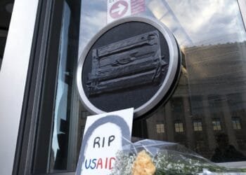 Trump administration is flouting an order to temporarily lift a freeze on foreign aid, judge says