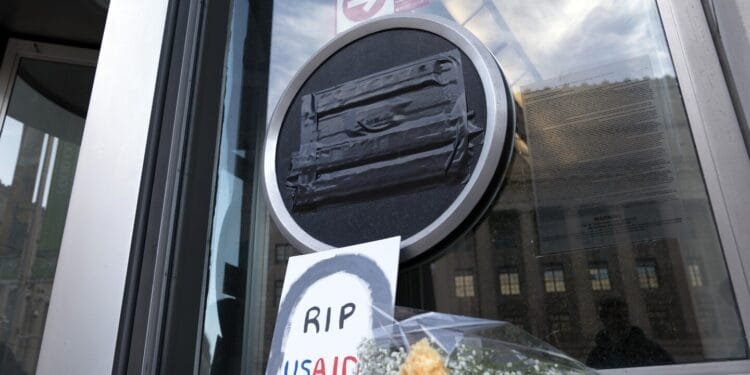 Trump administration is flouting an order to temporarily lift a freeze on foreign aid, judge says