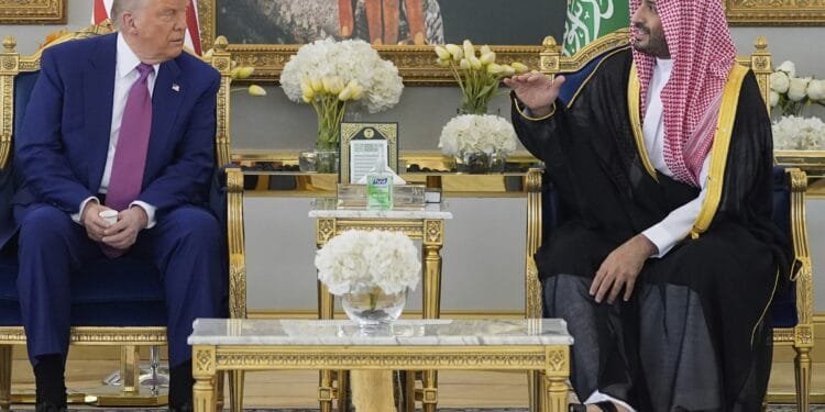 Trump arrives in Saudi Arabia for Gulf tour 1 HAS120