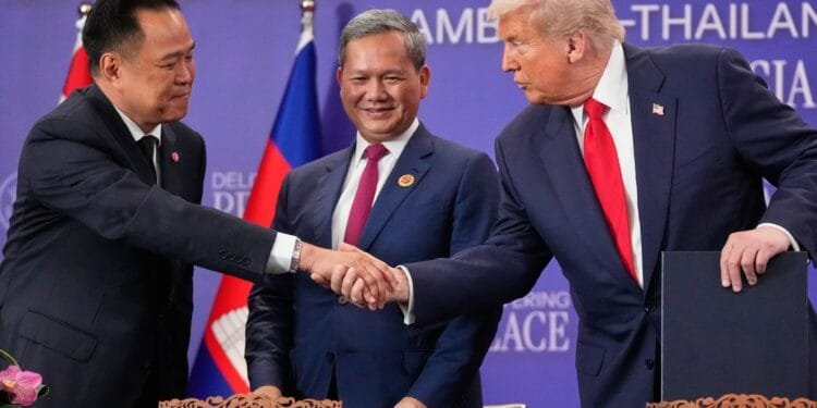 Trump jointly signs Thailand-Cambodia ceasefire agreement at ASEAN summit 1 Trump jointly signs Thailand-Cambodia ceasefire agreement at ASEAN summit