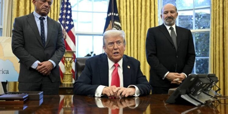 Trump offers $5m 'gold card' for American citizenship