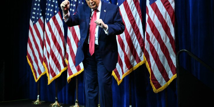 Trump says he wants to free up Venezuelan oil flow. What was blocking it?