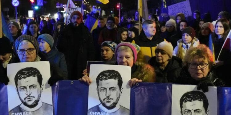 Trump stops all US military aid to Ukraine