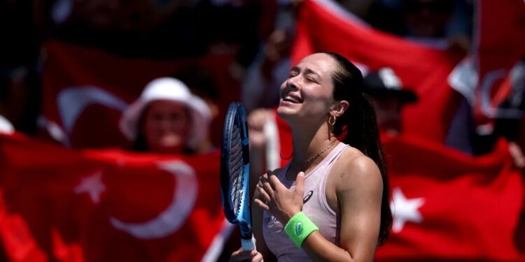 Turkiye’s Sonmez storms into Australian Open 2026 third round 1 Turkiye’s Sonmez storms into Australian Open 2026 third round