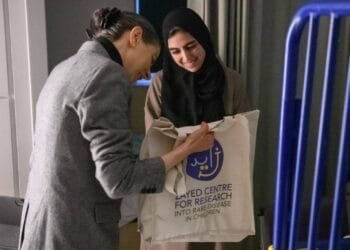UAE delegation brings Ramadan cheer to young patients  in London