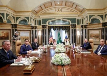 US and Russia meet without Ukraine for first talks on ending war