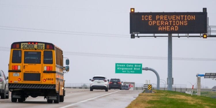 US court blocks Texas law requiring Ten Commandments in school classrooms 1 US court blocks Texas law requiring Ten Commandments in school classrooms