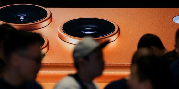 US group sues Apple over DR Congo conflict minerals