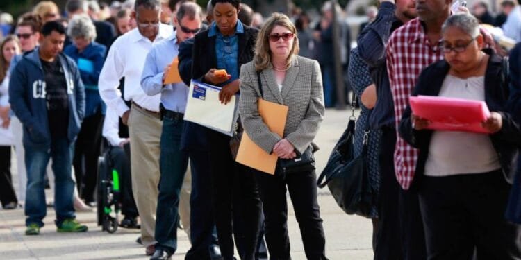 US job growth slows in January; unemployment rate at 4 per cent