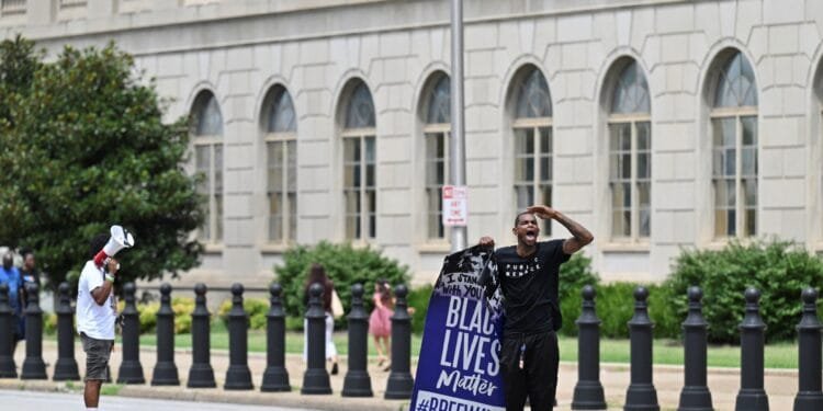 US police officer in Breonna Taylor death sentenced to 33 months in prison